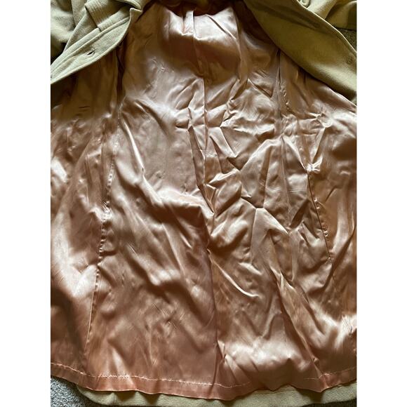 Womens/Unisex Cream Trench OverCoat Single Breasted Buttons PTP 19inches - Picture 6 of 7